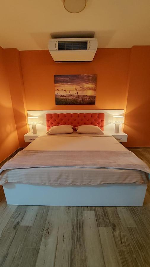 Pier 82 Apartments Ohrid Bilik gambar