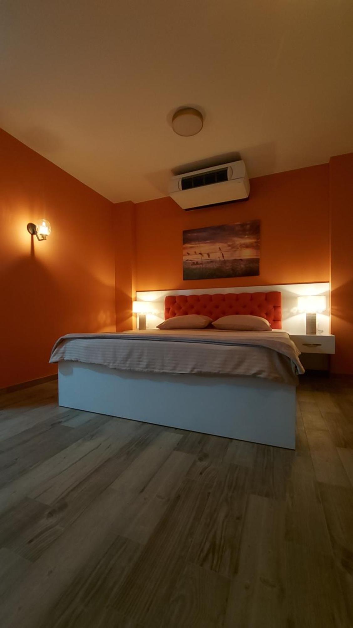 Pier 82 Apartments Ohrid Bilik gambar